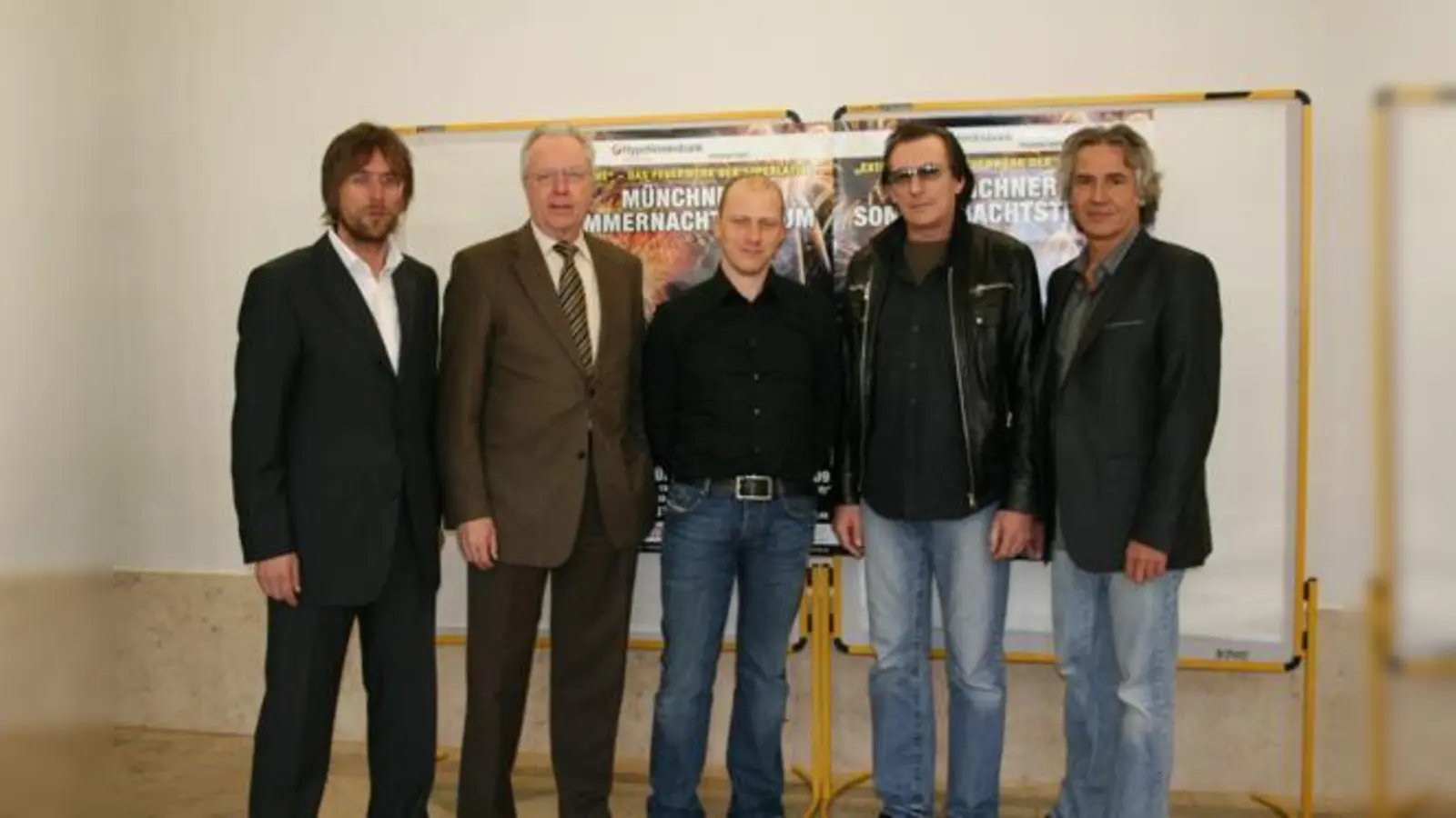 Gottfried Zuleger, Wilfrid Spronk, Antonio Parente, Michael Kunzi und Stefan Zauner wollen den Sommernachtstraum 2009 zu einer unvergesslichen Show machen.	 (Foto: cr)
