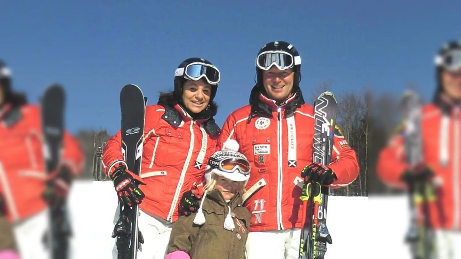 Brigitte, Stefan und Elisa aus Siegertsbrunn sind echte Sychro-Ski-Fans. Derzeit sind sie in Amerika bei der Synchro-Ski-WM unterwegs.	 (Foto: VA)