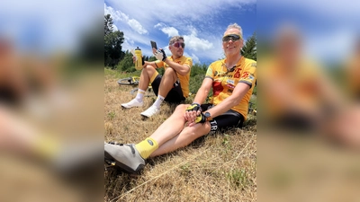 150 Kilometer und über 1.500 Höhenmeter am dritten Tag. Hier wird eine kurze Pause eingelegt. (Foto: Team Rynkeby)