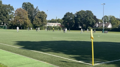 Das spannende Kreisliga-Derby an der Westpreußenstraße ging knapp an den SV Zamdorf. (Foto: SV Zamdorf)