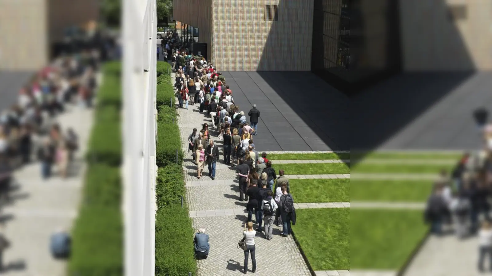 Großer Besucherandrang herrschte in der ersten Woche nach der Eröffnung des Museums Brandhorst.  (Foto: Haydar Koyupinar)