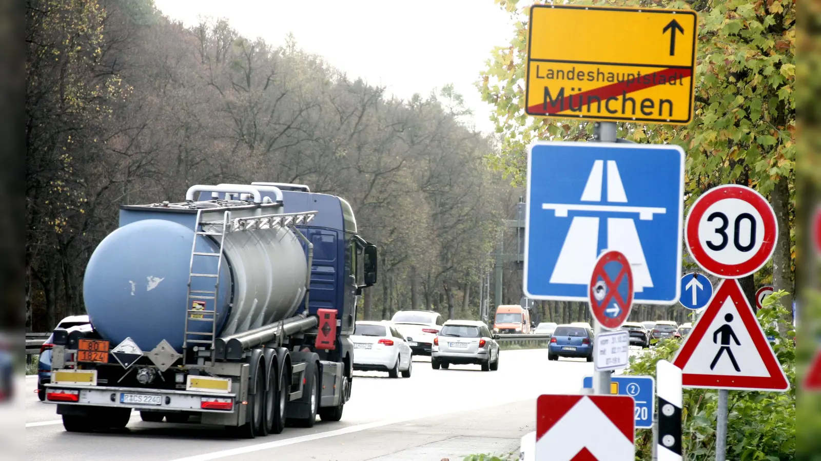 Tempo 30 auf der Garmischer Autobahn? Ein Traum wär's für viele Anwohner. Dieses Tempolimit galt indes nur an der parallelen Forst-Kasten-Allee. (Foto: job)