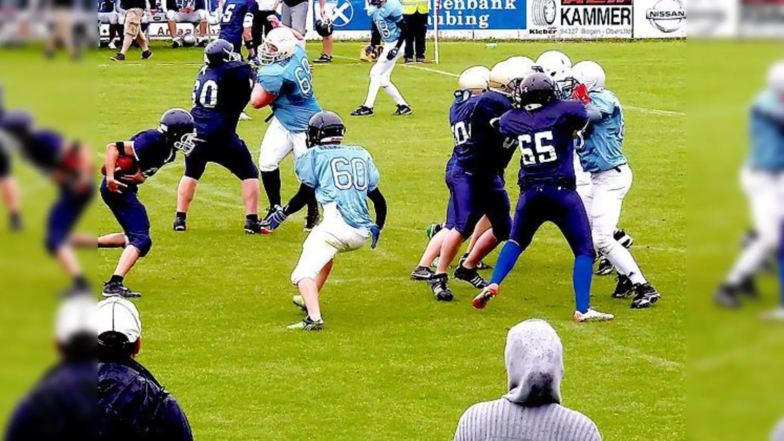 Manchmal öffnet sich doch ein Hole, so dass der Runningback der SG Raumgewinn erzielen konnte. 	 (Foto: VA)