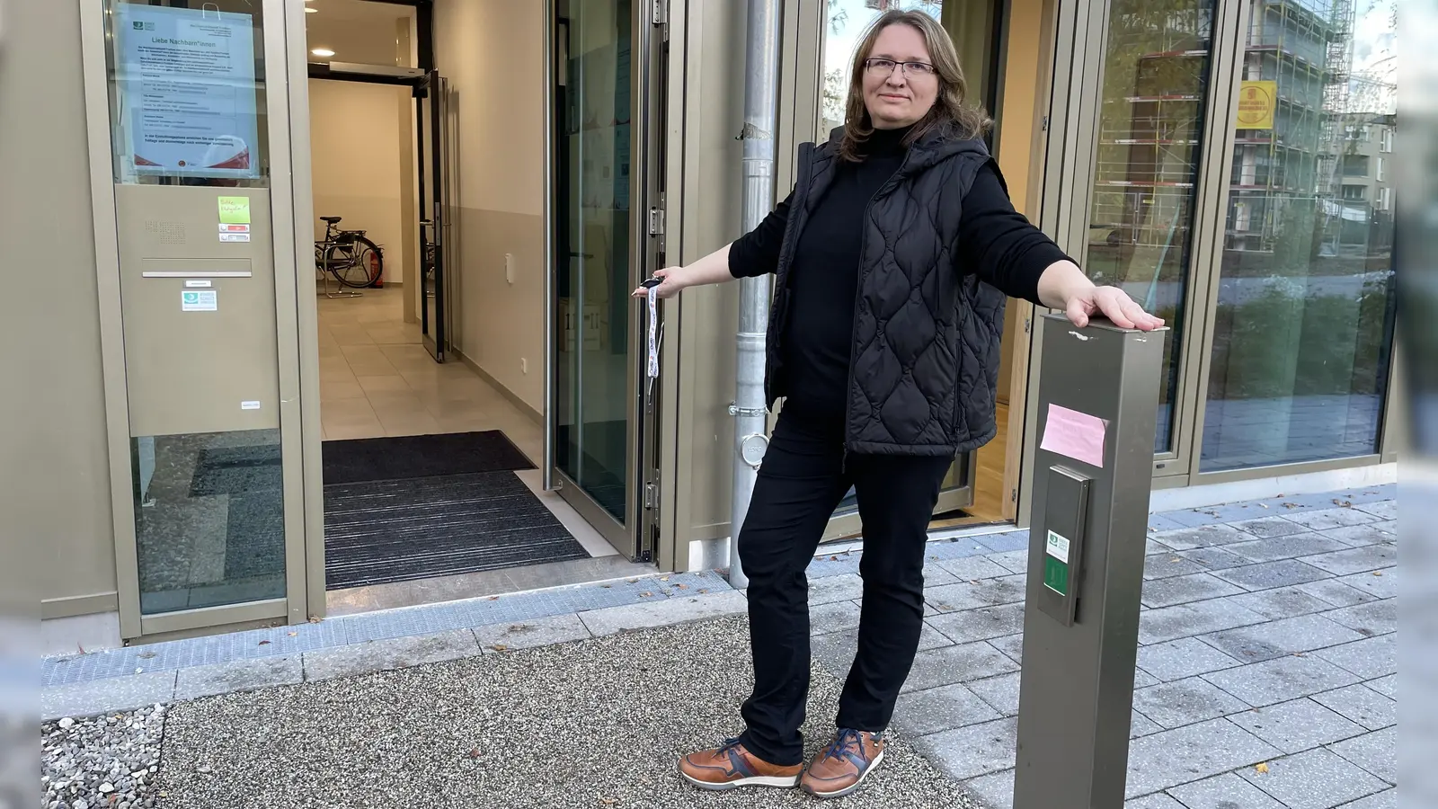 Patrycja Marek lädt in die Räume des Nachbarschaftstreffs in die Ute-Strittmatter-Straße 30 ein. (Foto: pst)