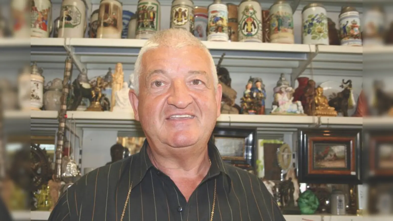 Helmuth Wieser, Antiquitätenhändler