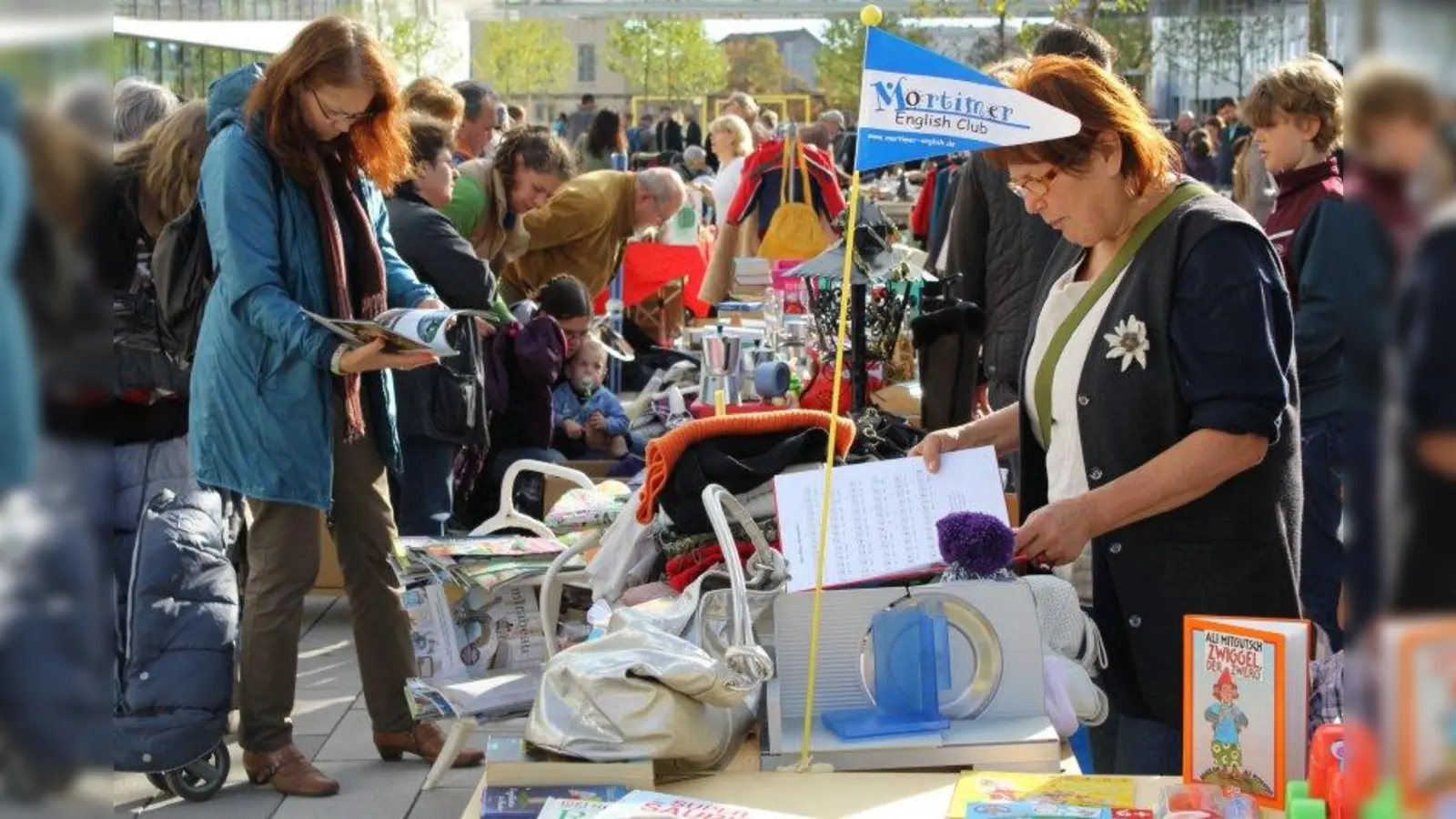 Highlight auf dem Paseo, in der Bäckerstraße und der Rathausgasse: beim Straßenflohmarkt werden keine Standgebühren erhoben, Anmeldung ist immer noch möglich. (Foto: US/Archiv)