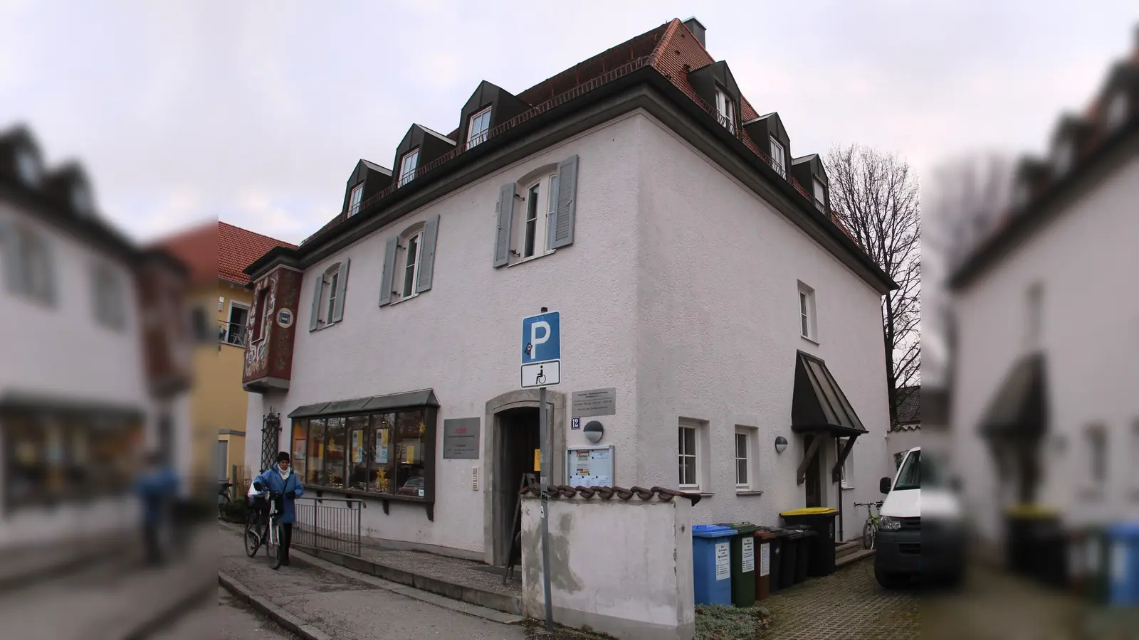 Noch im alten Zuschnitt: das Seniorenzentrum soll seine Fläche nach den Umbauarbeiten fast verdoppeln. (Foto: RedN)