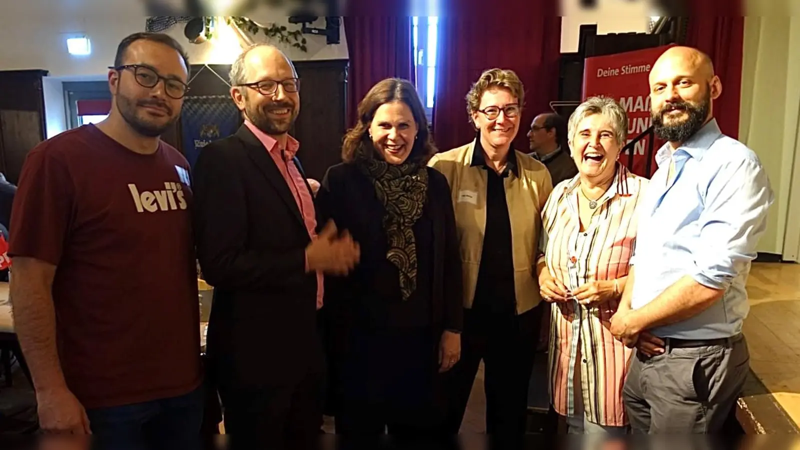 Frühjahrsempfang im Zeichen der Europawahl: v.l. Stadtrat Christian Köning, Stadtrat Nikolaus Gradl, 3. Bürgermeisterin Verena Dietl, Landtagsabgeordnete Katja Weitzel, Europaabgeordnete Maria Noichl und Bezirksrat Matthias Bonigut. (Foto: SPD)