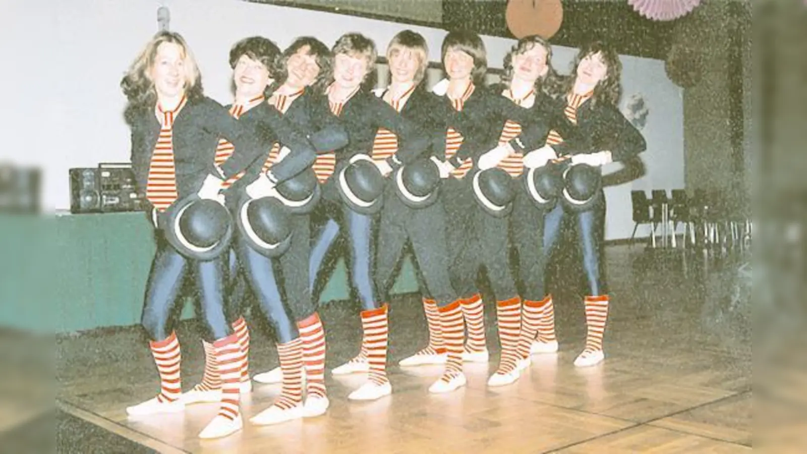 Ursula Staudter entwarf die Choreografie der Auftritte bei den legendären Faschingsbällen des TSV Unterhaching.  (Foto: TSV)