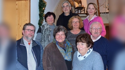 Der neue Vorstand der SPD Pliening um die Vorsitzende Bettina Marquis (vorne Mitte).  (Foto: Partei)