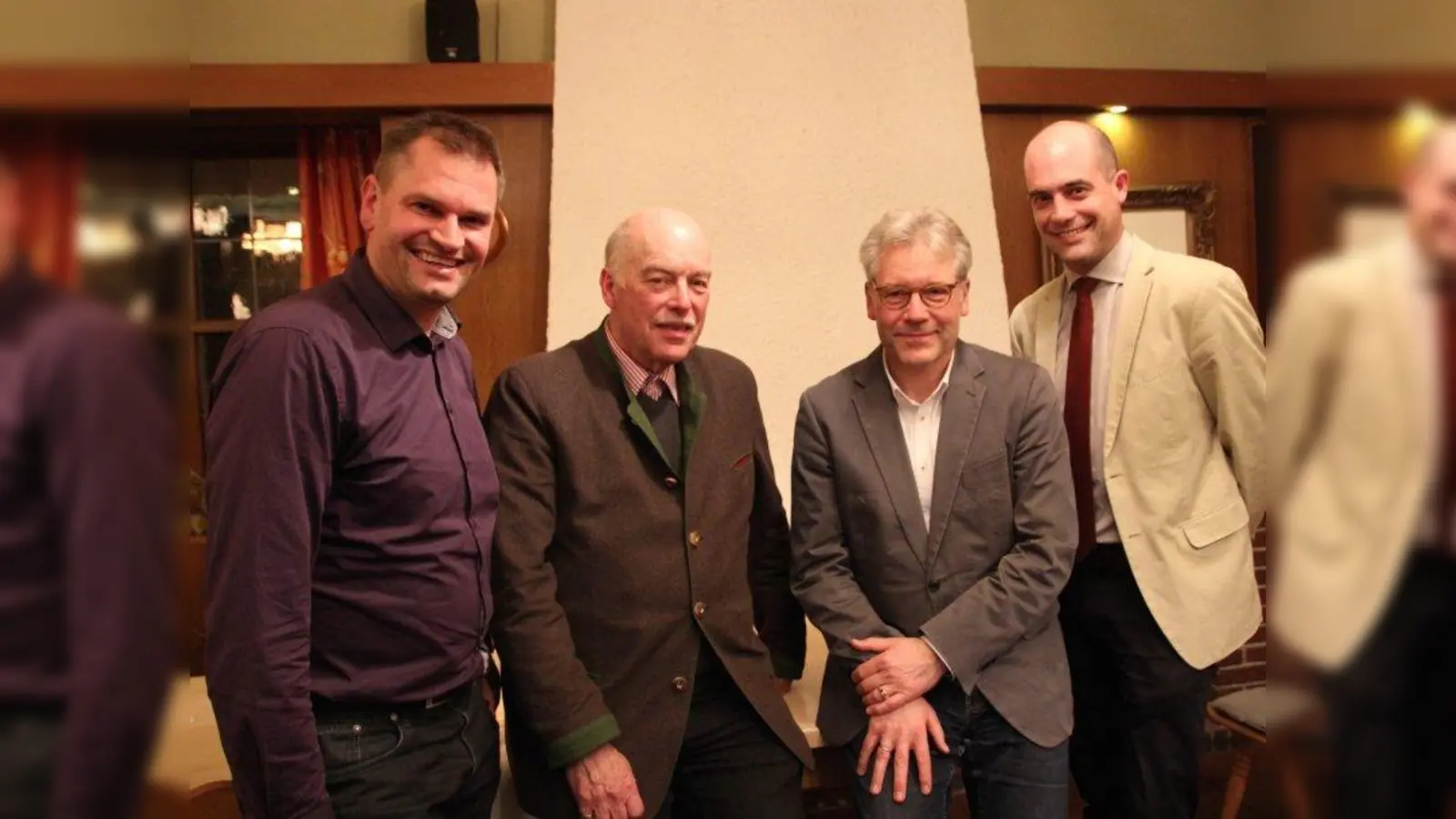 Alter, neuer Vorstand mit Klaus Tonde, Vorsitzendem Nicolaus von Welck, Mathias Pollok und Wolfgang Balk (von links). (Foto: us)