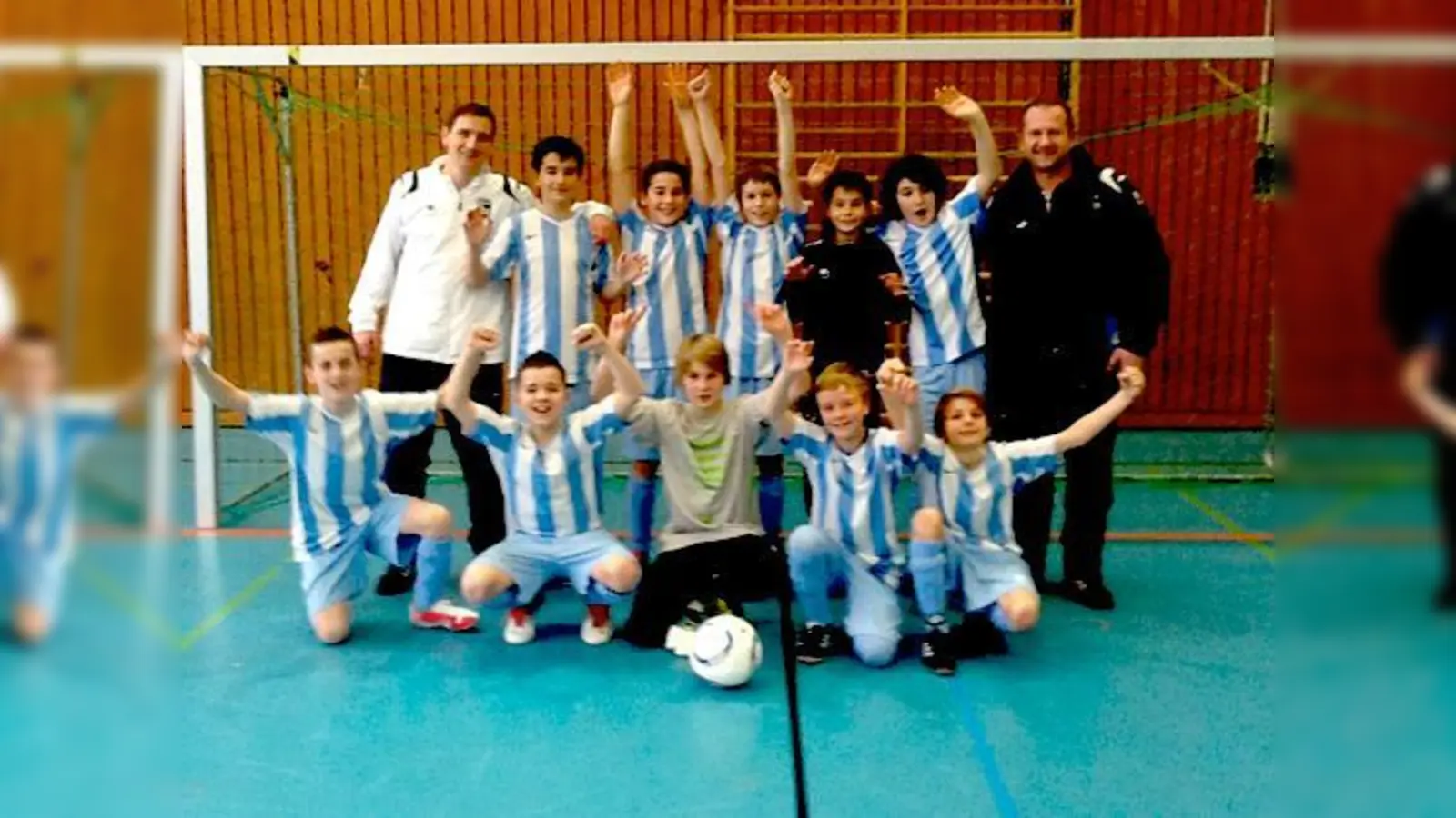 Das Endspiel war nichts für schwache Nerven, umso größer die Freude der D1 und ihrer Trainer, Flo Königsbauer und Drago Jukic.	 (Foto: VA)