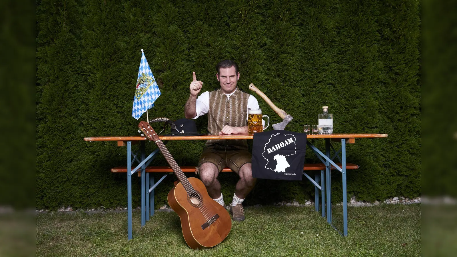 Der Kabarettist Vogelmayer wird die Teilnehmer bei diesem Kur in die Geheimnisse der Bayerischen Lebensführung und Sprache einführen. (Foto: Bernd Schaffrath )