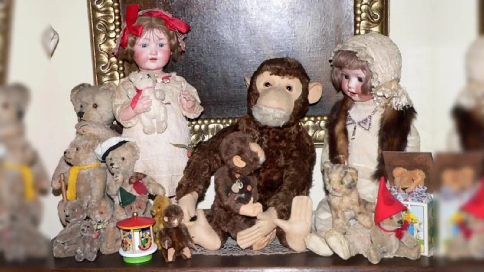 Geliebte Kostbarkeiten wie Puppen und Stofftiere gibt es auf der Spielzeugbörse im Augustiner-Keller.  (Foto: VA)