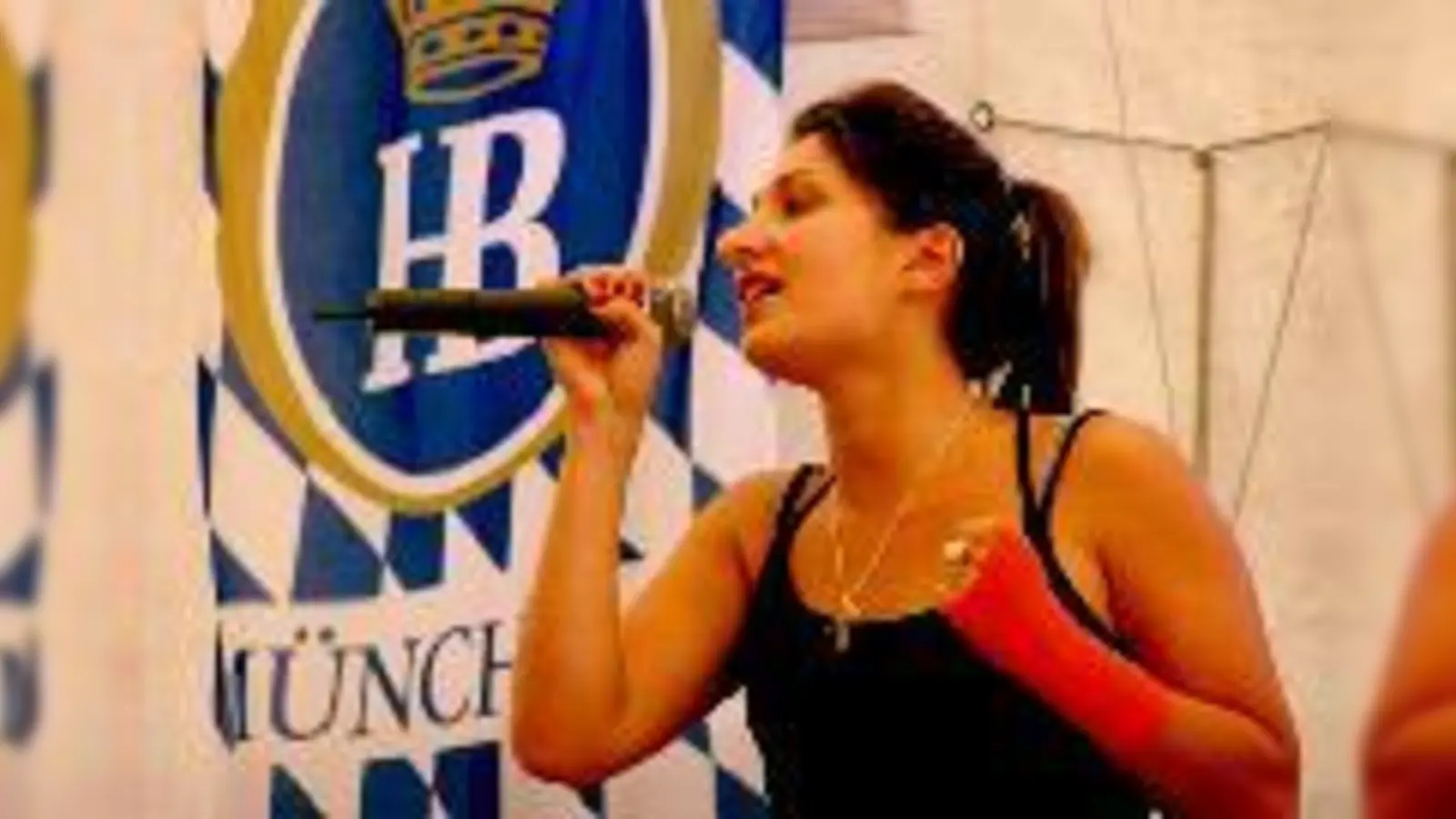 Aylyn Aygodan ist ein echtes Hasenbergler Kind.  (Fotos: clash)