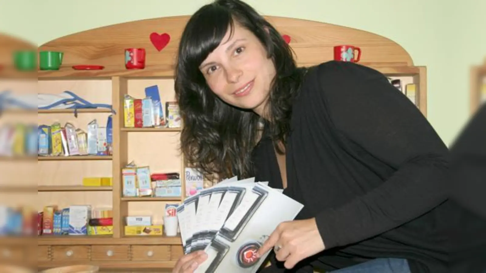 Sie hat ein Herz für Mamas und Kinder in Not: Konstantina Papadimitriou im Spielzimmer von »extra«, eingerichtet mit Geldern von ZONTA.	 (Foto: scy)