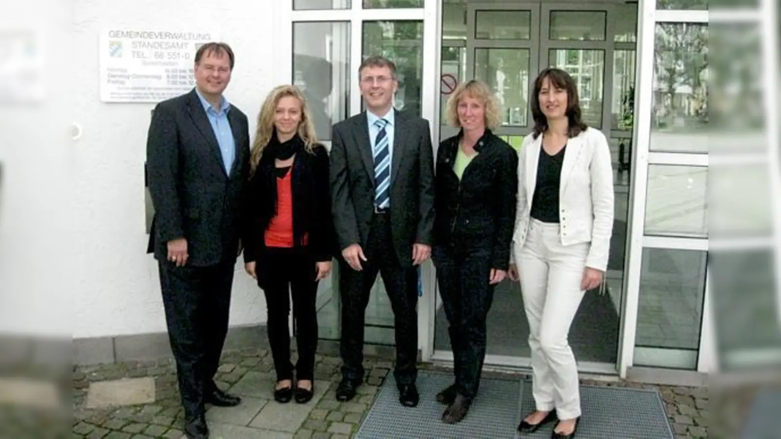 Foto: Bürgermeister Wolfgang Panzer, Marina Öhl, Markus Schwarz, Gabriele Lechner-Walz, Sabine Leibiger