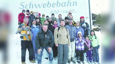 Der Winterausflug der D4-Junioren macht nicht nur den Kids sichtlich Spaß. (Foto: pi)