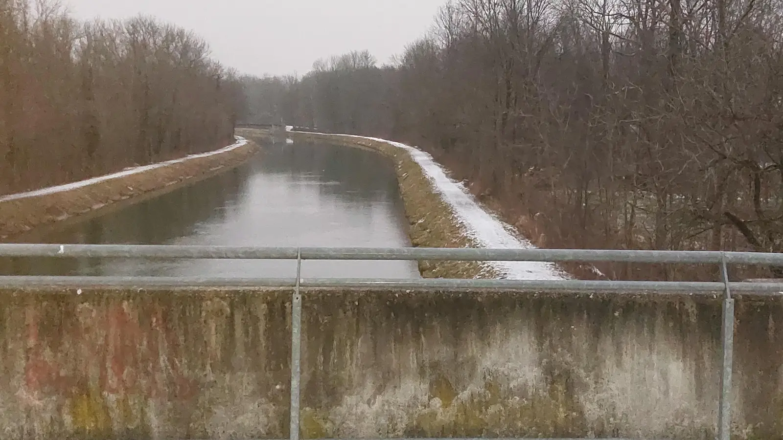 Auch am Mittlere-Isar-Kanal wird die Wanderung des BUND Naturschutz vorbeiführen. (Archivbild: bas)