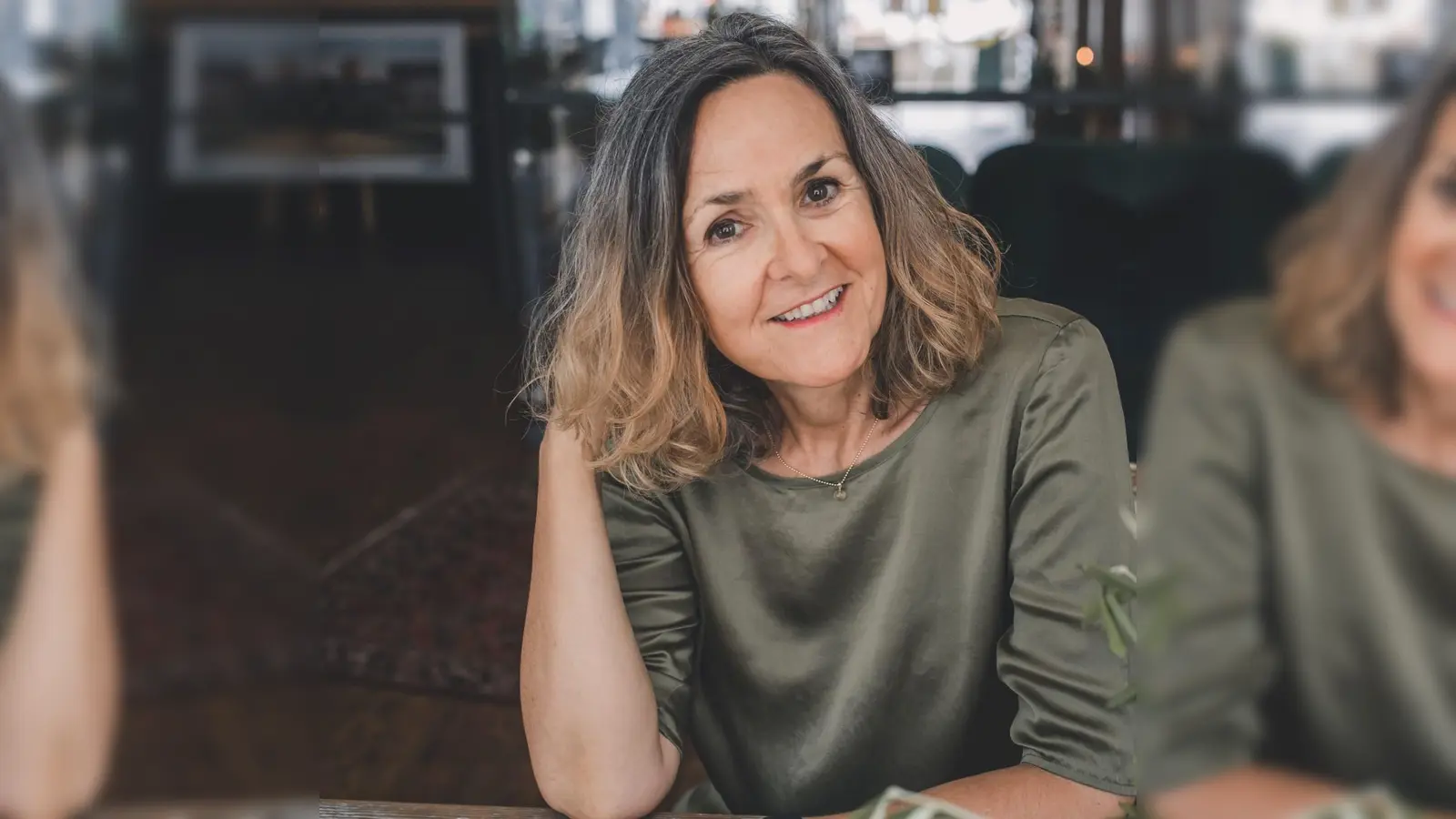 Die Autorin Lisa Graf nimmt ihre Zuhörer mit auf eine spannende Reise in die Vergangenheit. (Foto: Carina Engle)