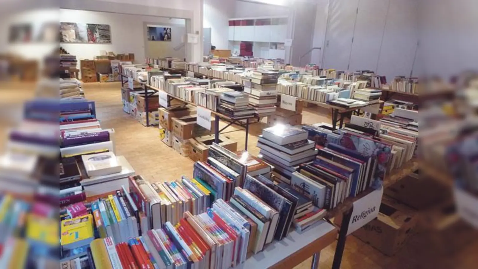 Am 13. Januar kann man sich in Baldham wieder mit Lesestoff für das neue Jahr eindecken. 	 (Foto: VA)