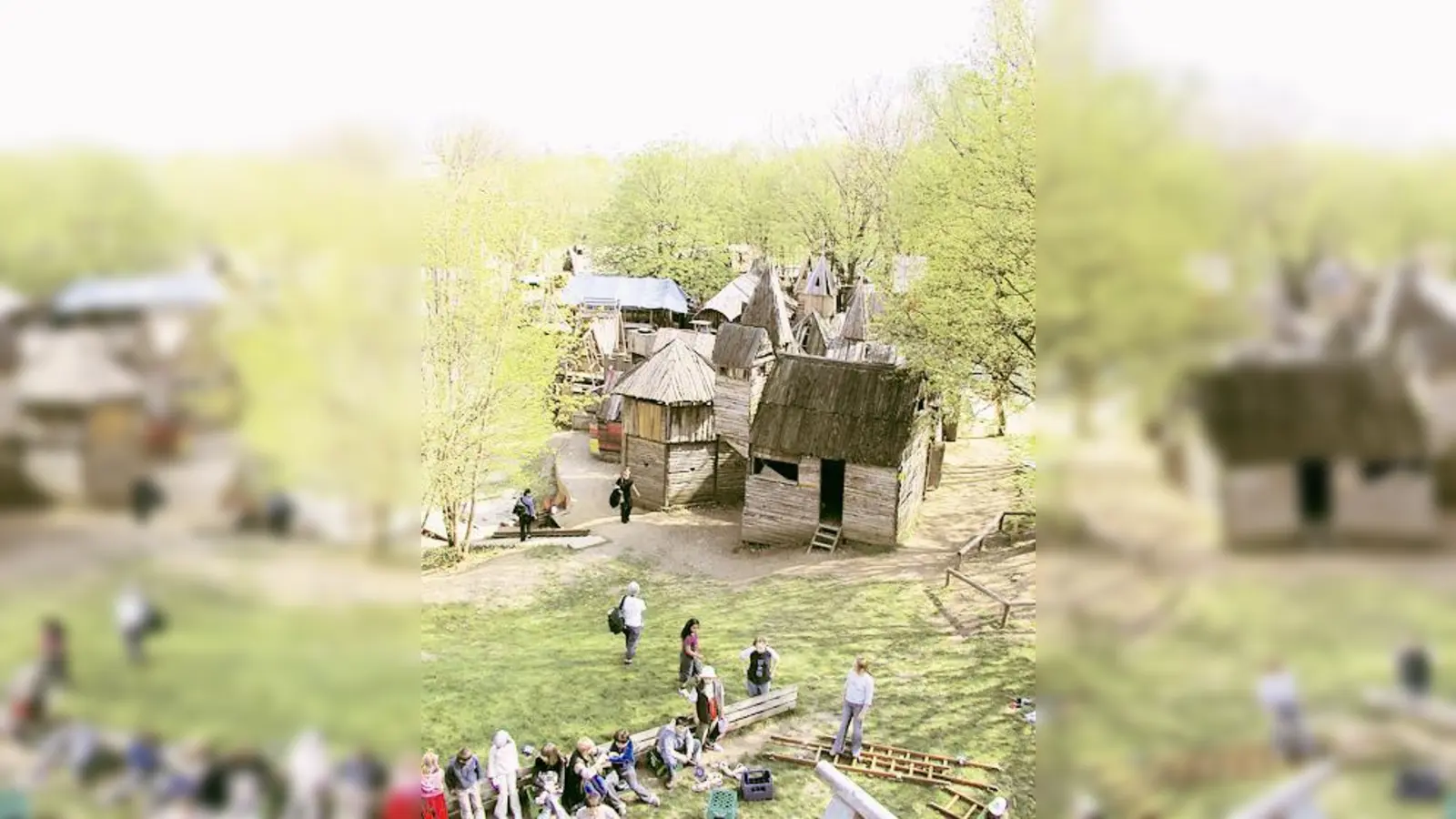 Hier bauen Kinder ihre eigene Stadt.  (Foto: KJR)