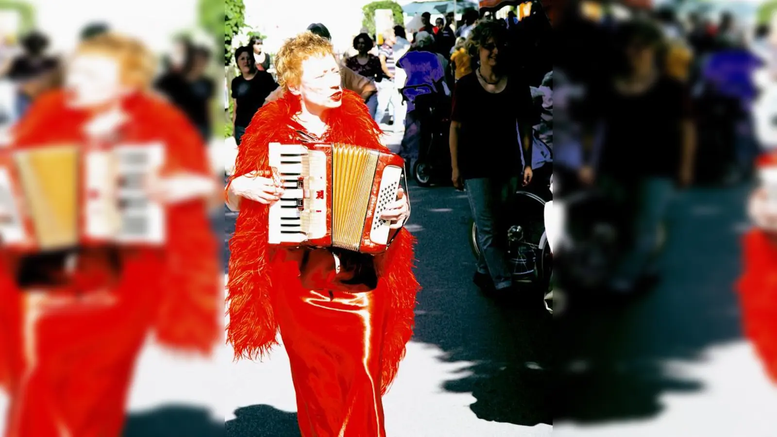 Birgit Otter sorgt am Internationalen Frauentag in Moosach für die Live-Musik.	 (Foto: Privat)