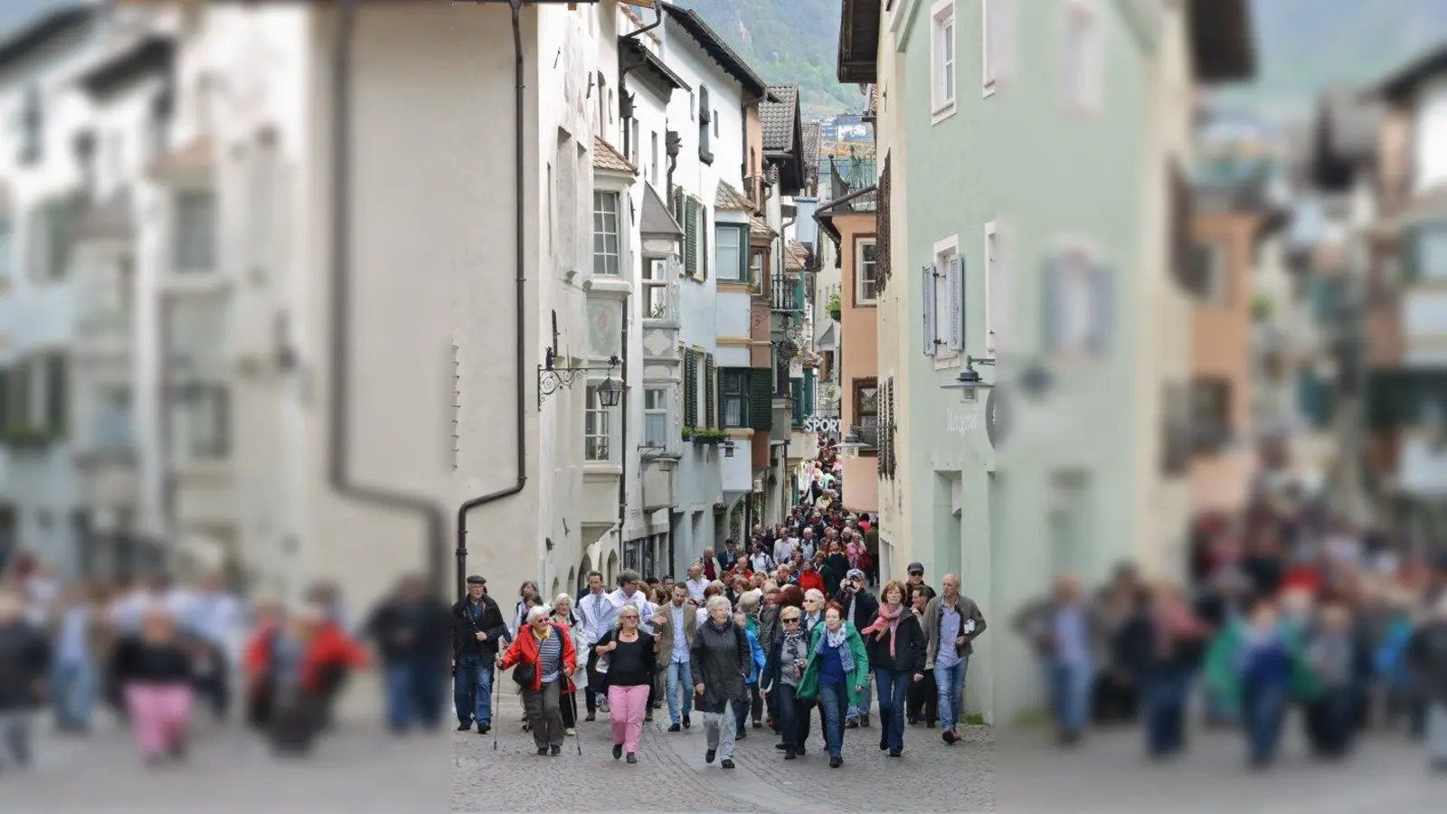 Spaziergang durch die mittelalterlichen Gassen. (Foto: pi)