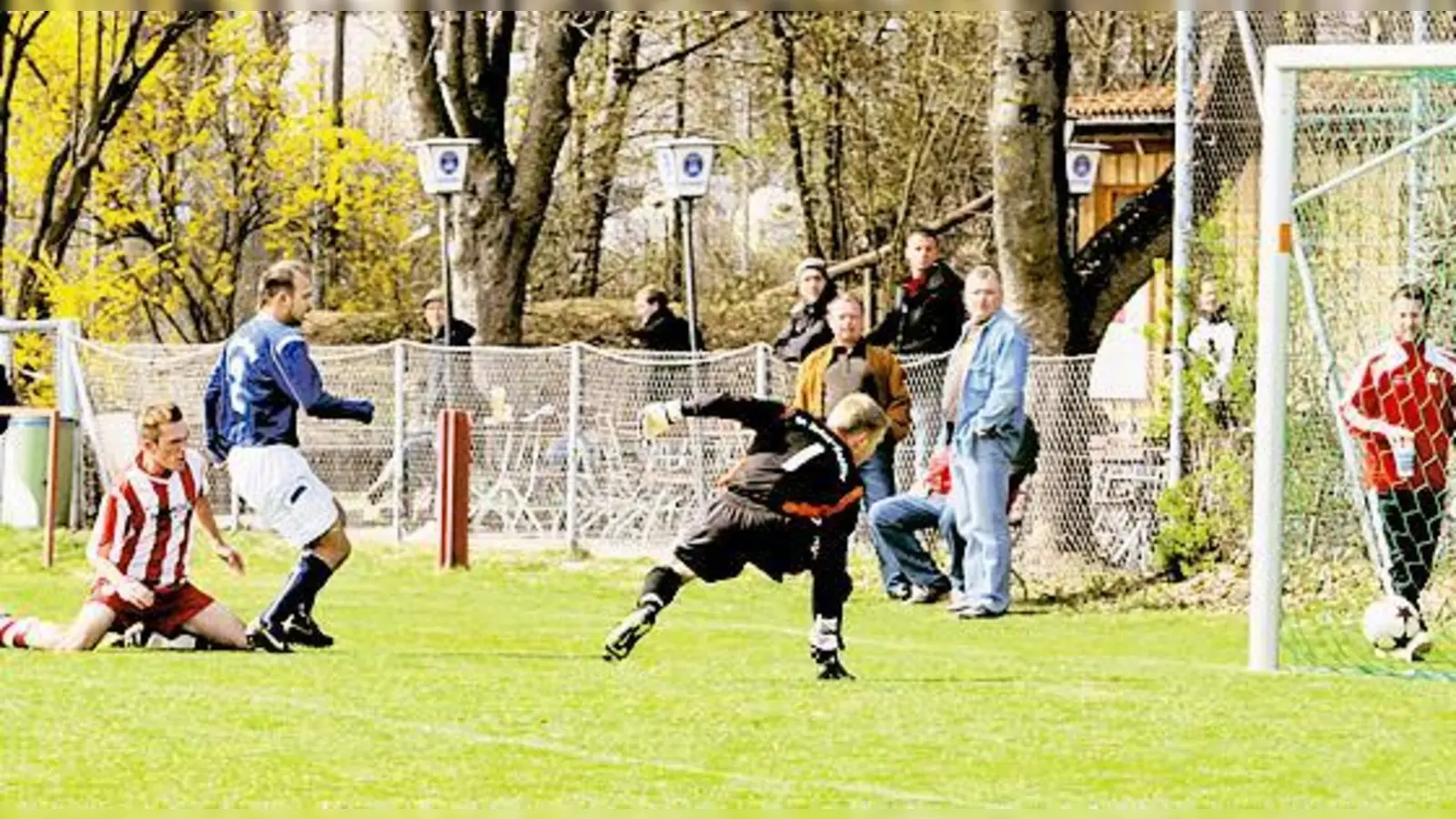 Der zehnte Saisontreffer von Christoph Pröll zur 1:0-Führung.	 (Foto: VA)