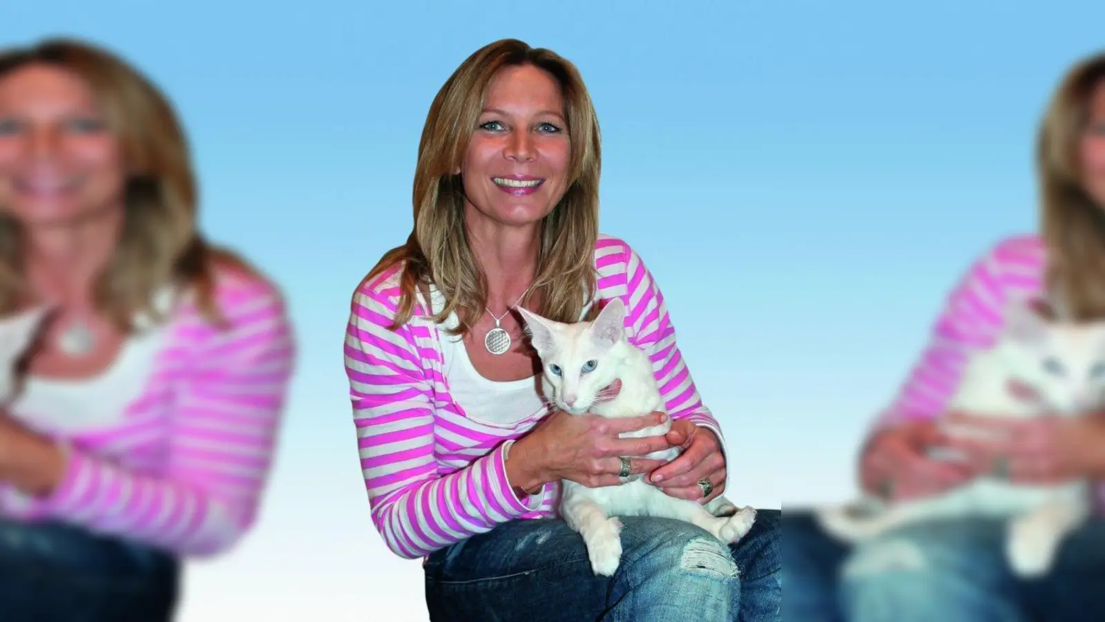 Blickt in die Sterne: Autorin Maja Byhahn mit ihrem „Bandir“ (Foto: © Fressnapf München)