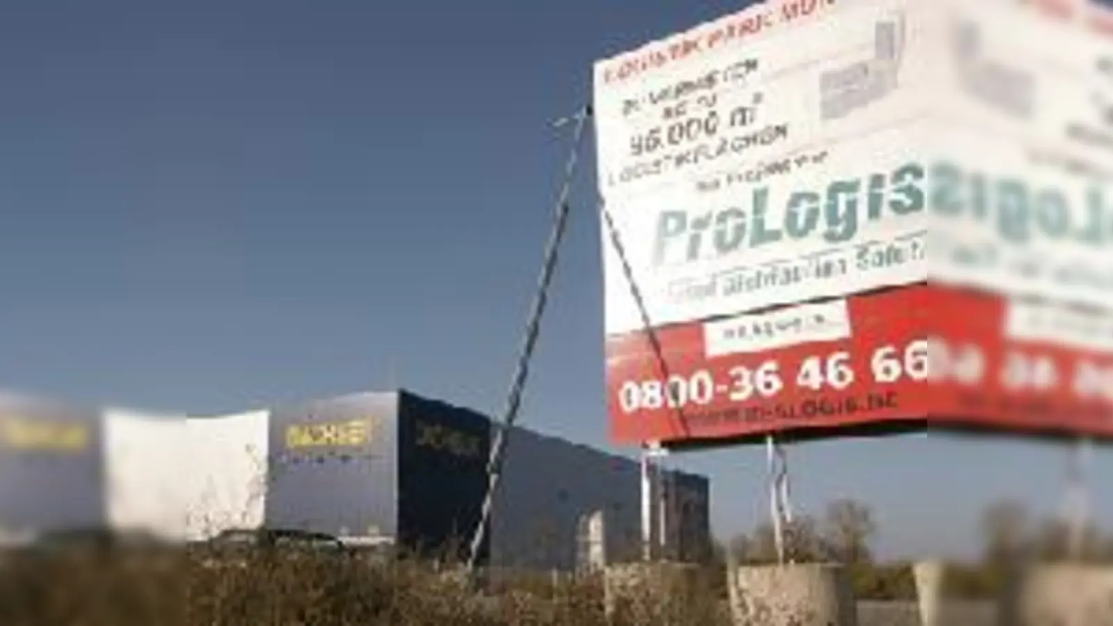 Erfolgsgeschichte Logistik Park: Im Norden Mintrachings steht Neufahrns Schlüssel für Mehreinnahmen bei der Gewerbesteuer.  (Foto: ba)