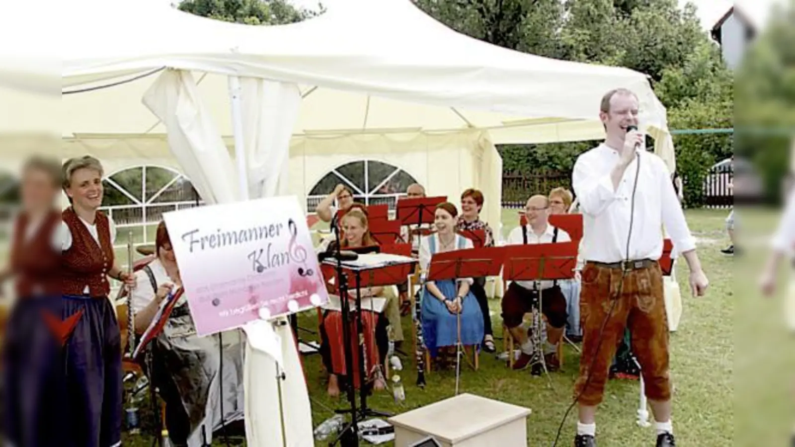Die Musiker des Freimanner Klangs spielten beim Gemeindefest.  (Foto: VA)