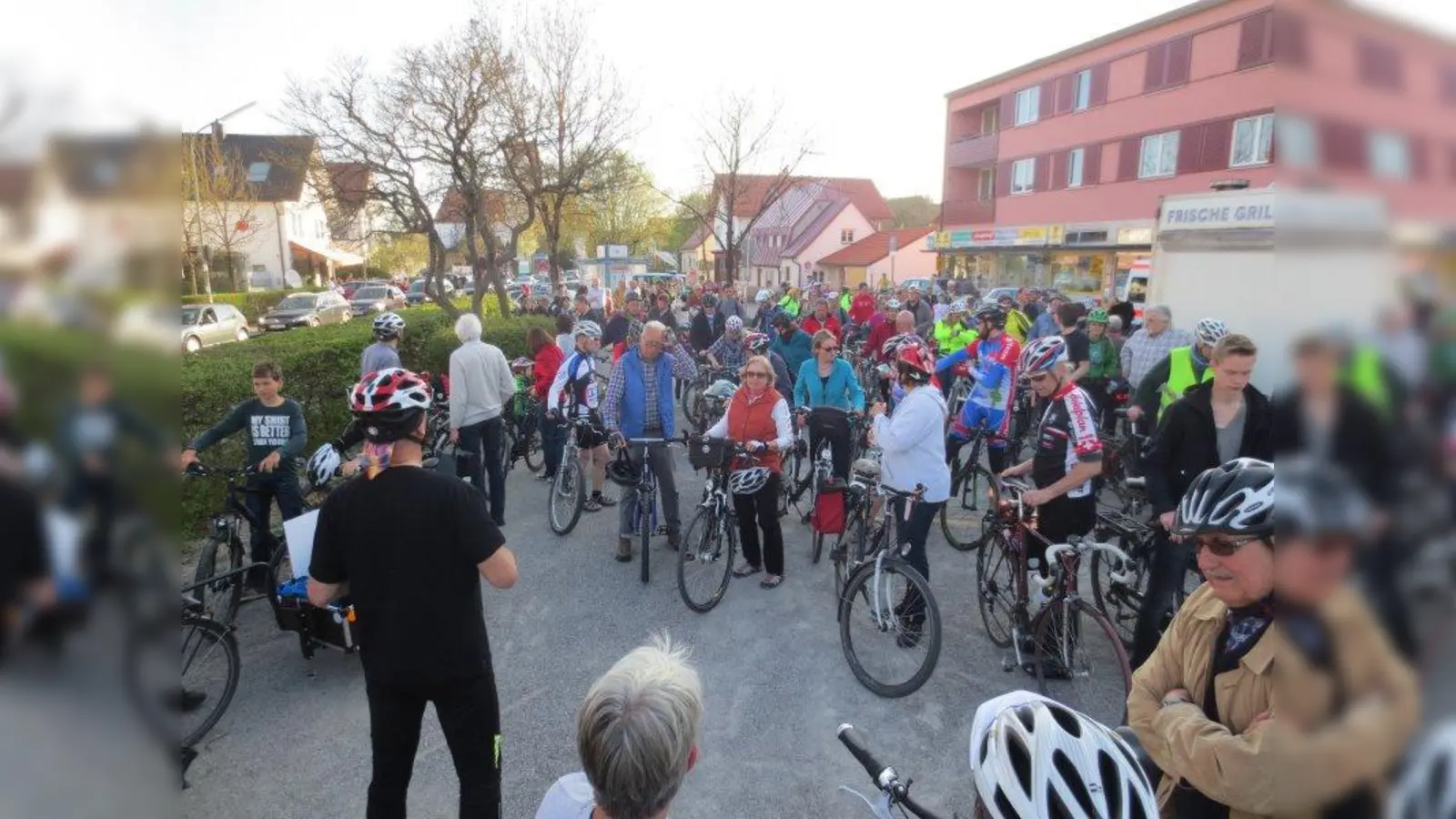 Ankunft der Radler in Neuried (Foto: VCD)