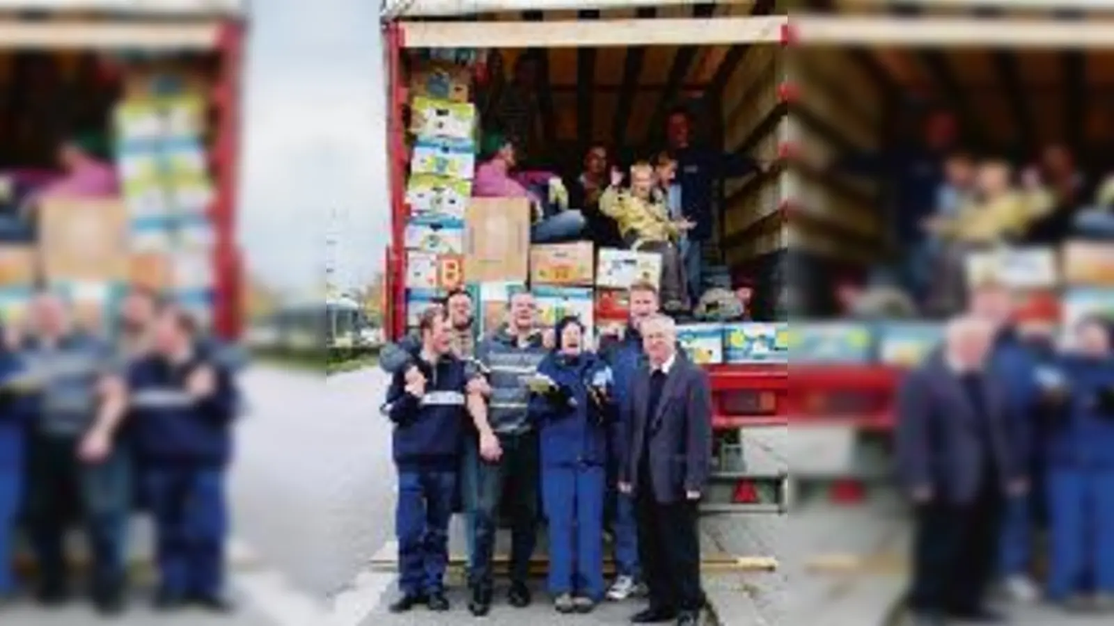 Wenn der Lkw gepackt ist, kann er auf die Reise gehen. Bis dahin können die Moosacher mithelfen.	  (Foto: Privat)