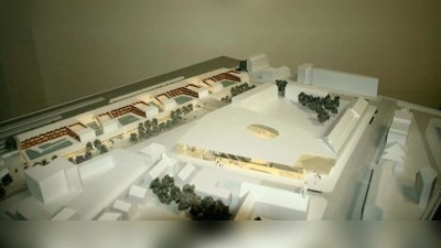 Die Pasinger Arcaden I und II, wie hier im mfi-Modell dargestellt, sollen nicht Mittelpunkt des neuen Pasinger Zentrums sein. Diesen und noch 39 andere altbekannte, „problembehaftete“ Themenpunkte fassten Reinhard Sajons und Gudrun Koppers-Weck zusammen, damit Pasing eine lebendige Stadt in der Stadt wird. (Foto: US)