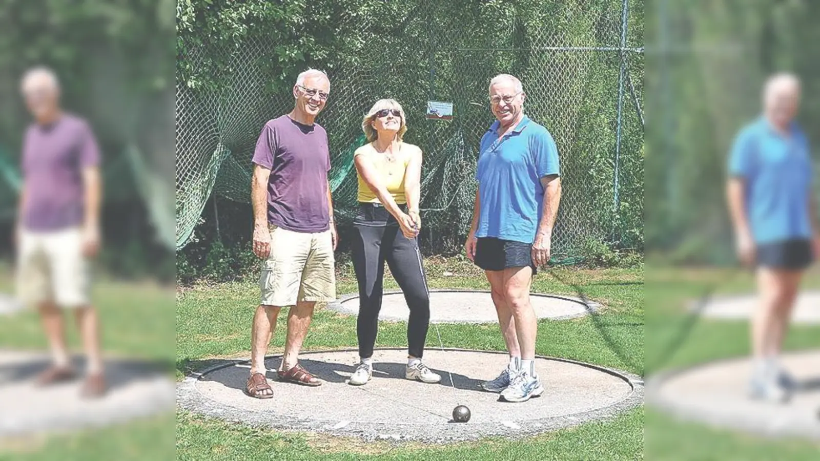 Klaus Volkheimer (l.) und Albert Fichtner sind zwei der Gründungsväter der Moosacher Werfer, hier mit Volkheimers Frau, Margarethe Tomanek. 	 (Foto: sf)