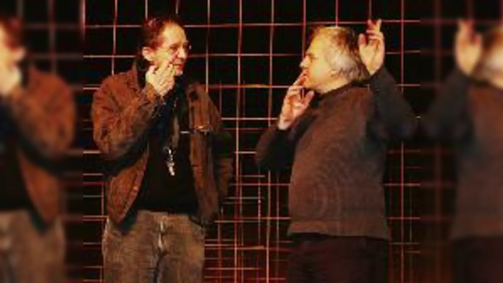 Bodo Bühling und Peter Friedrich (v. li.) wollen dem Theater LEO17 ein neues Profil geben  das erfordert vor allem gute Ideen. (Foto: aha)