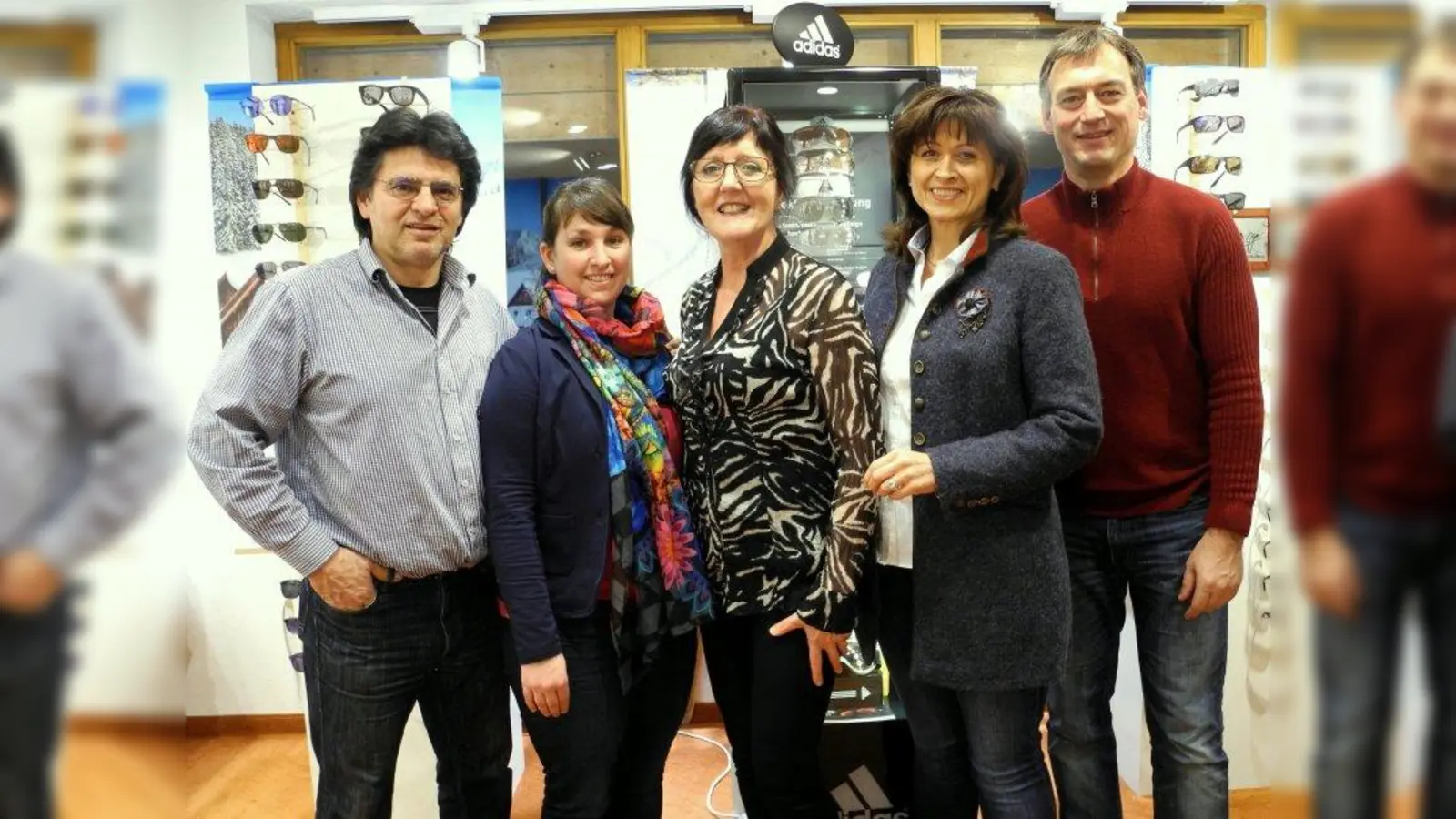 Der neue Vorstand (von links): Manfred Lischka (Kasse), Ines Hoffmann (2. Vorstand), Claudia Martini (Schriftführerin), Bernadette Leutenmayr (Marketing), Walter Lang (1. Vorstand). (Foto: Bernadette Leutenmayr)