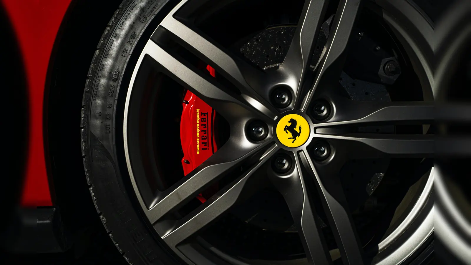 Typisch München? Ein Mann gab Gas mit seinem Ferrari auf der Leo.  (Foto: CCO)