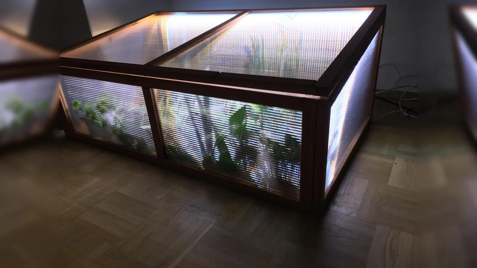 "Beet-Bänke" zum Mitgestalten in der Evangeliumskirche am Stanigplatz. (Foto: VA)