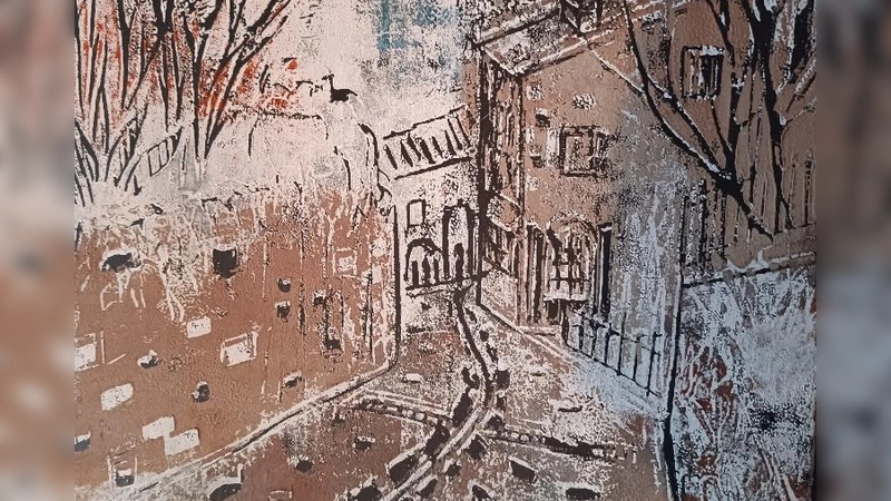 Es werden verschiedene, mehrfarbige Holzschnitte in Reduktionstechnik gezeigt. (Bild: Helena Geißler)