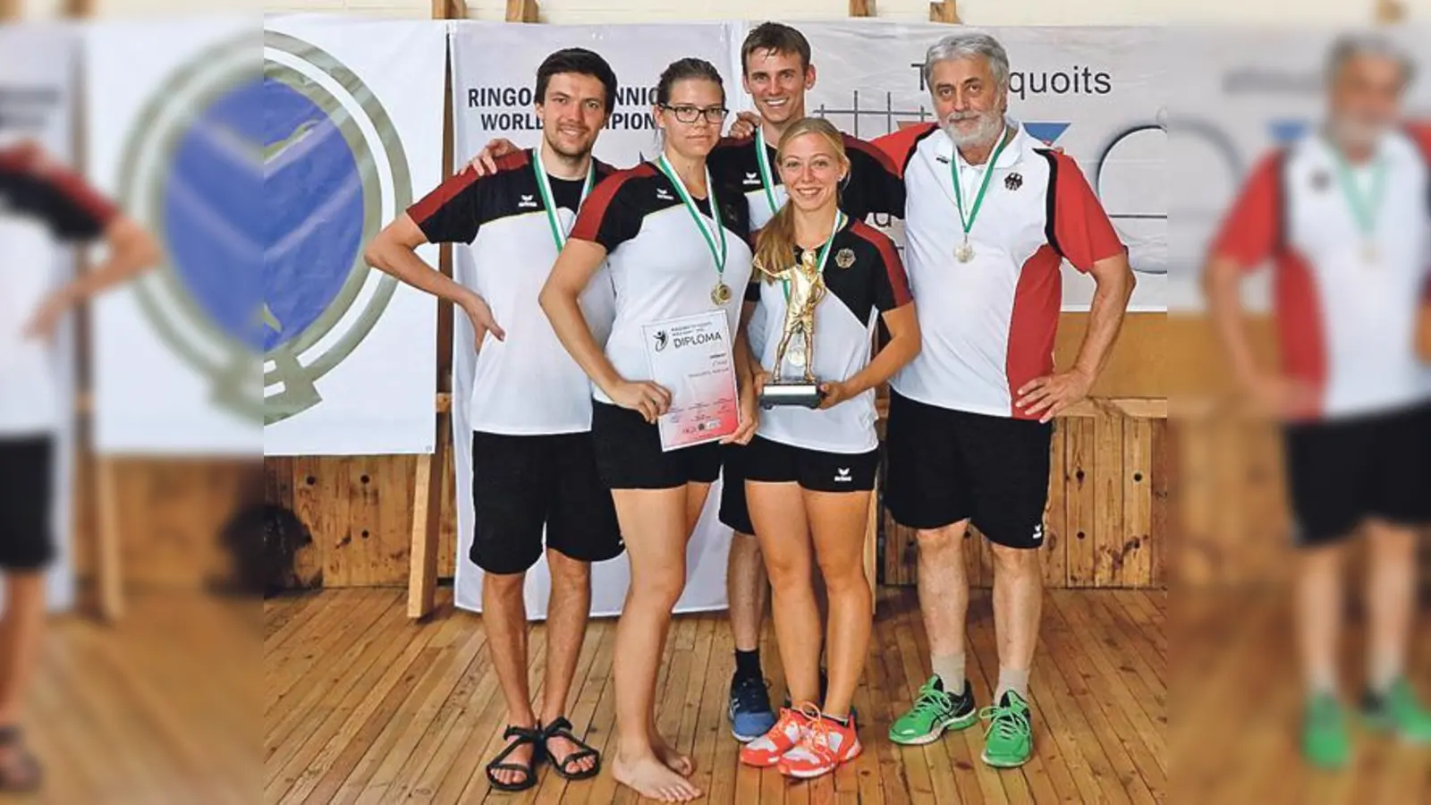 Erfolgreiche Neubiberger: Alexej Ermak wird Weltmeister mit dem Team und im Herrendoppel. Im Herreneinzel holt er sich die Vizeweltmeisterschaft. Und Maria Voss gewinnt die Silbermedaille im Damendoppel.	 (Foto: Karl Kayl)
