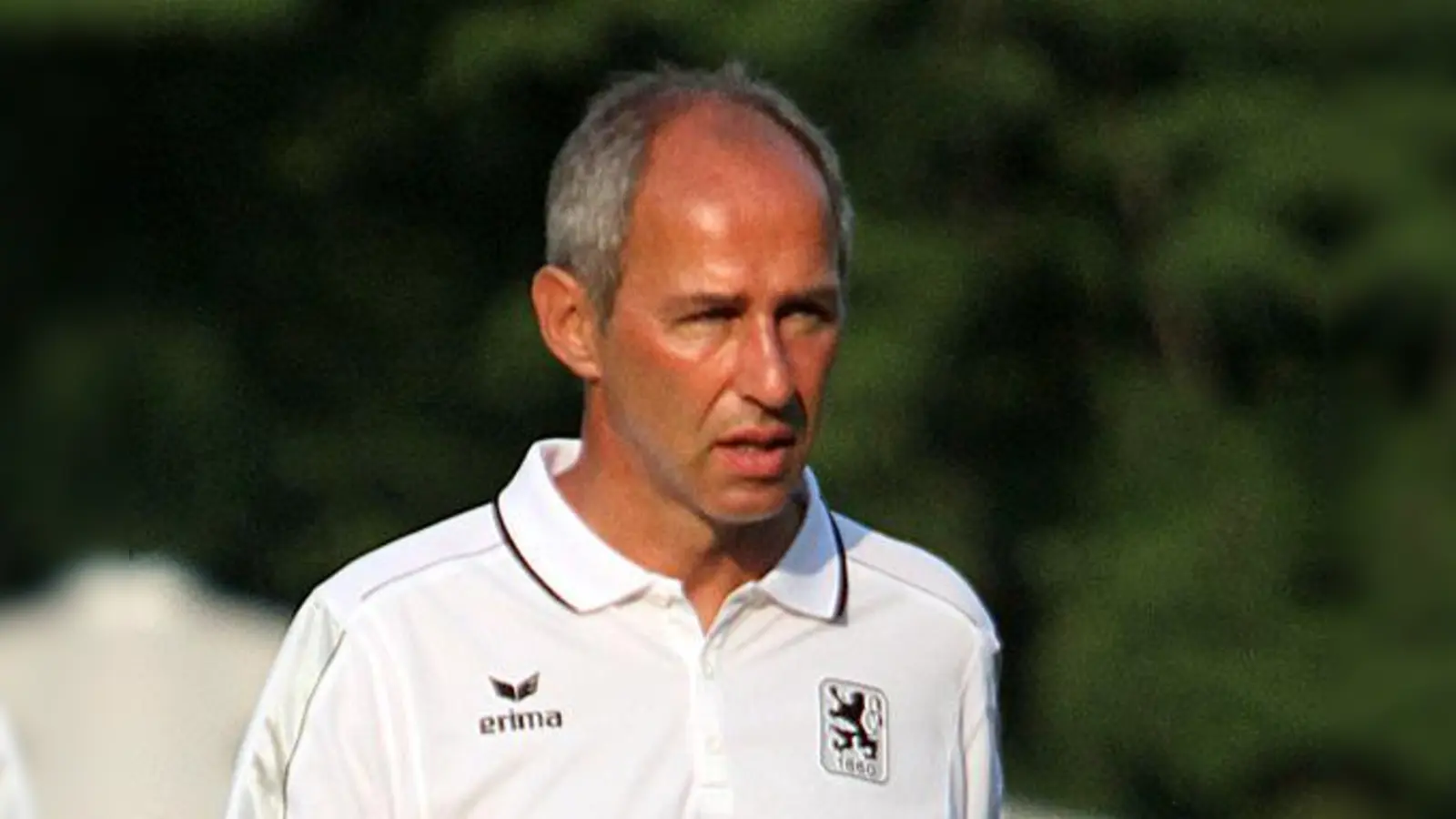 Trainer Rainer Maurers mutige Aufstellung blieb ohne den verdienten Lohn.  (Foto: A. Wild)