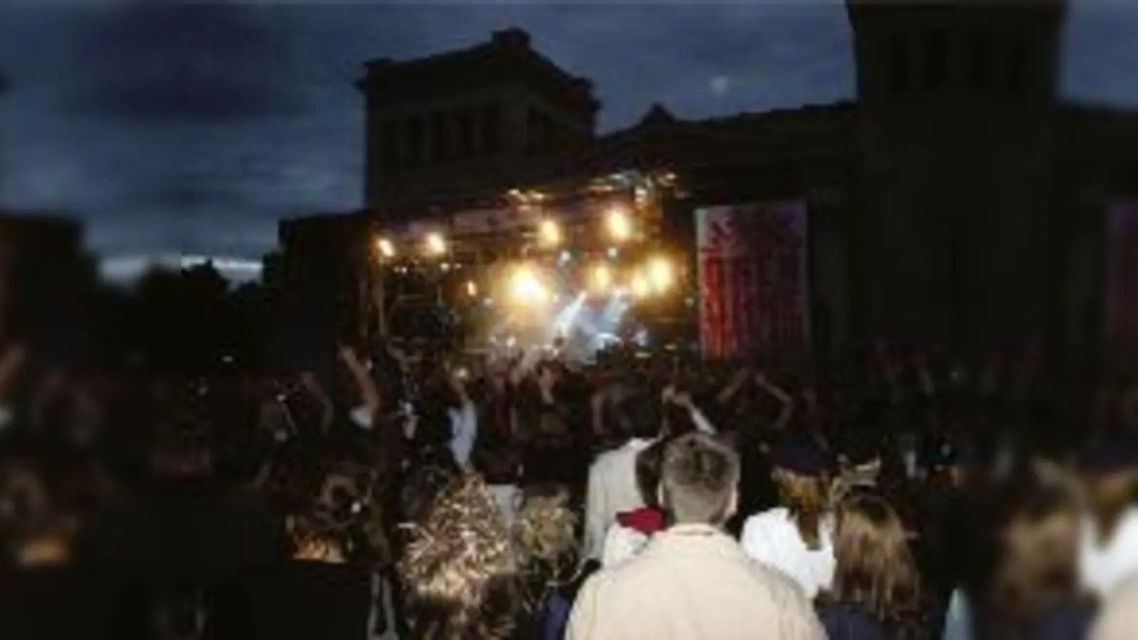 Nur an zwei Wochenenden im Jahr darf der Königsplatz bespielt werden. Da bleibt kein Termin für internationale Superstars.	  (Foto: Archiv)