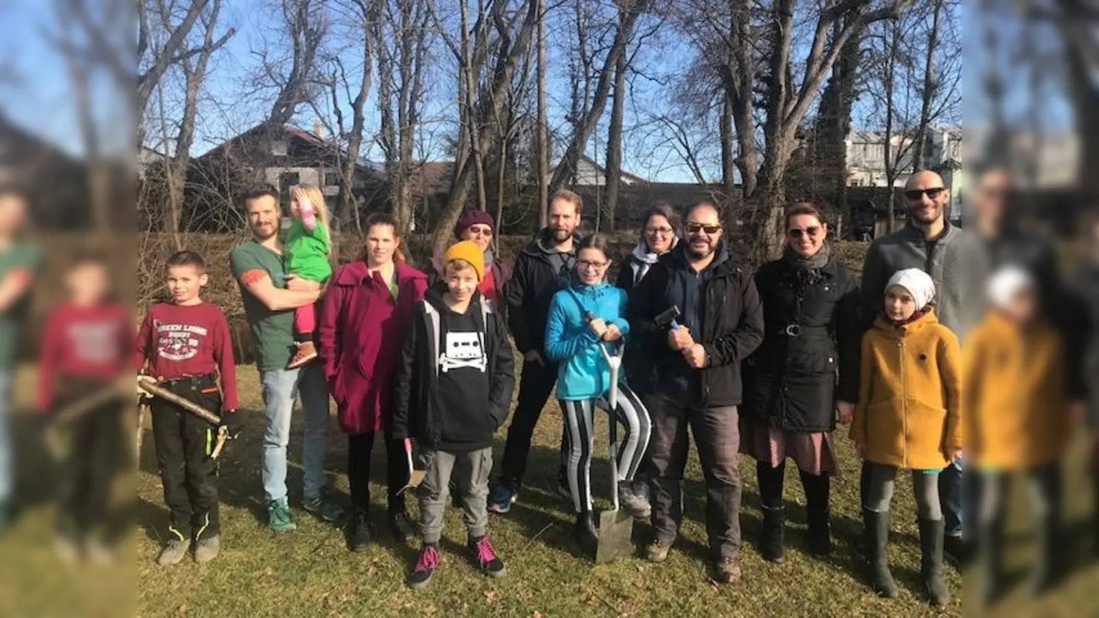 Team-Mitglieder der Würmranger pflegen die insektenoase am Nordrand des Freizeitgeländes Servetstraße seit 2018 ehrenamtlich. Hier sind sie im Februar 2020 zusammen. (Foto: Würmranger)