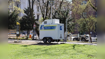 Die Tat im Alten Botanischen Garten wurde von einem polizeilichen Videoturm aufgezeichnet. Die Aufnahmen werden nun ausgewertet.  (Archivbild: mha)