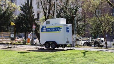 Die mobilen Videotürme der Polizei – hier im Alten Botanischen Garten – schrecken mögliche Straftäter ab, erhöhen das Sicherheitsgefühl und liefern Beweismittel.  (Foto: mha)