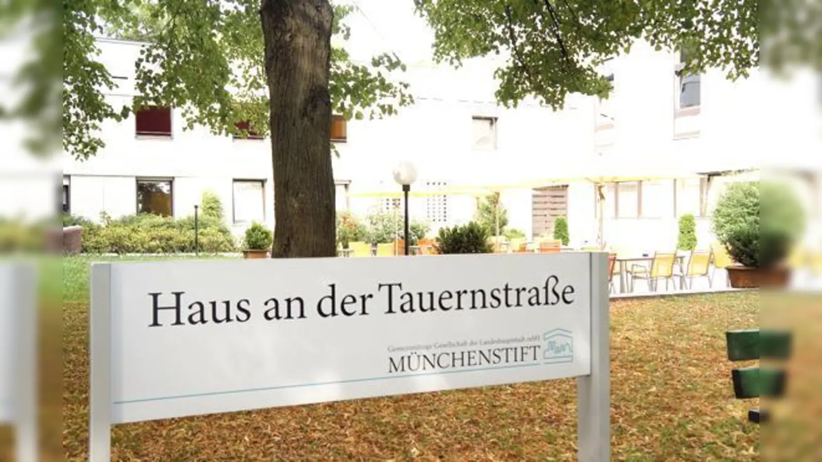 Nach 40 Jahren wird das Münchenstift an der Tauernstraße abgerissen und durch einen Neubau ersetzt.	 (Foto: hw)