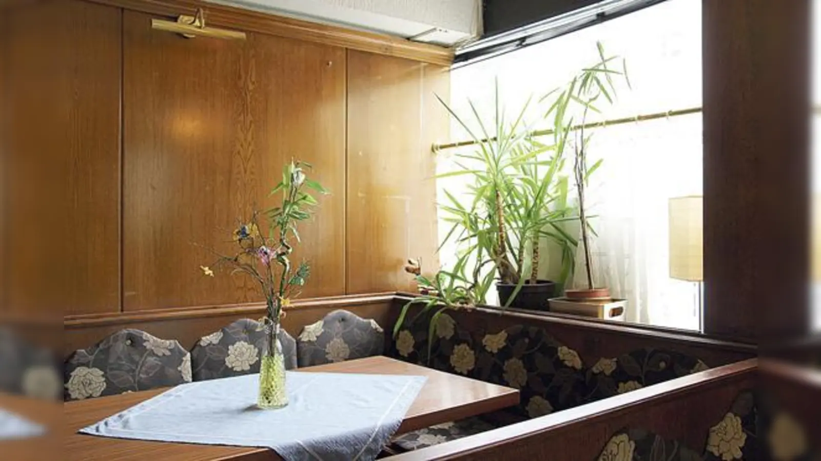 »Hinter Milchglas und Gardinen« heißt der Dokumentafilm von Johannes Boos.	 (Foto: Johannes Boos)