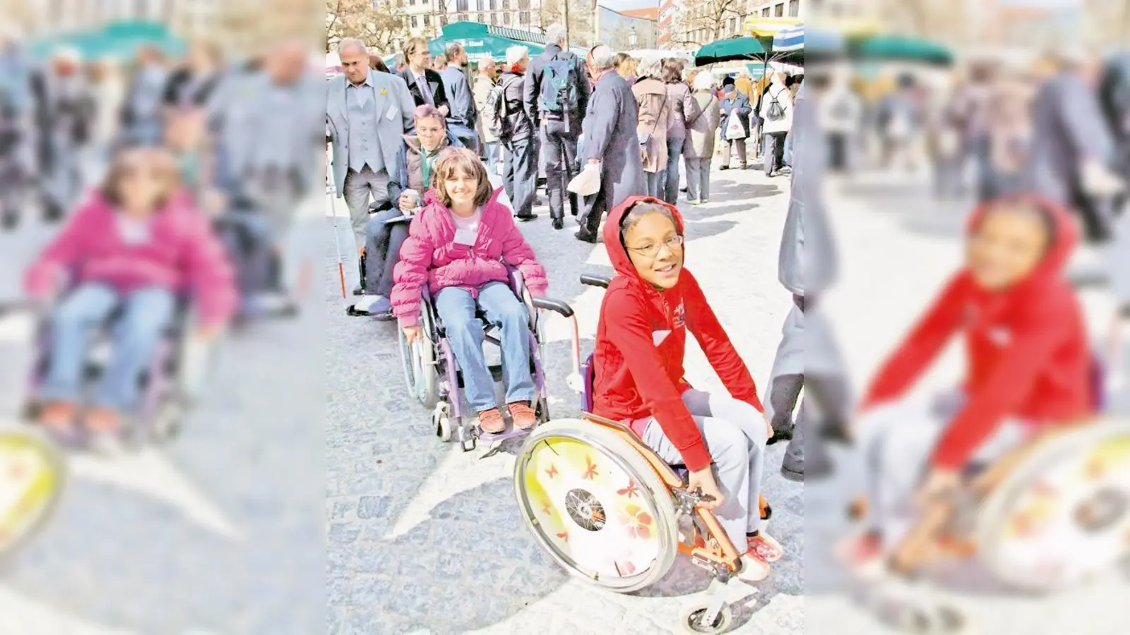 Im Gedränge mit Rollstühlen über den Viktualienmarkt: Gar nicht so einfach, merkten die Kinder.  (Foto: VA)
